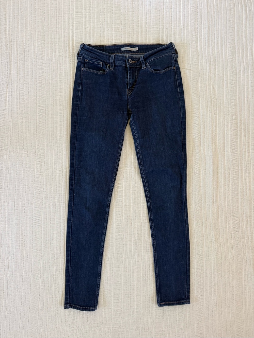 Levi’s 535 Super Skinny Jeans Dark Wash Size 28